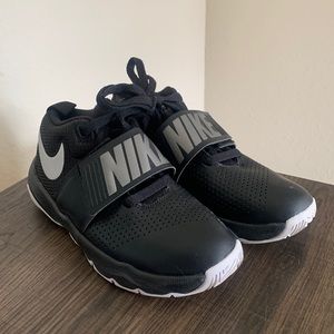 Boys Nike Tennis Shoes